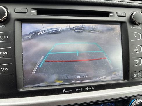 Used 2019 Toyota Highlander XLE image 8