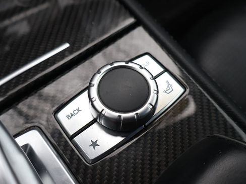 Used 2013 Mercedes-Benz SL 63 AMG image 24