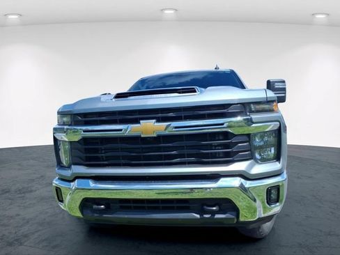 Used 2024 Chevrolet Silverado 2500 LT w/ All Star Edition AWD/4WD image 6