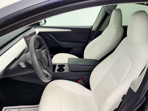 Used 2023 Tesla Model Y Long Range image 24