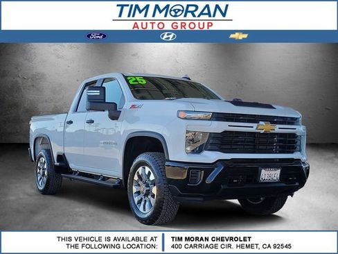 Certified 2025 Chevrolet Silverado 2500 Custom AWD/4WD image 1