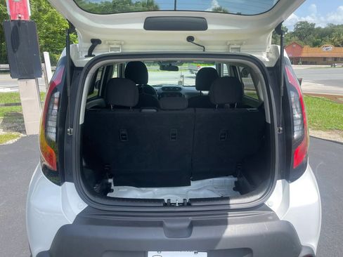 Used 2015 Kia Soul FWD image 17