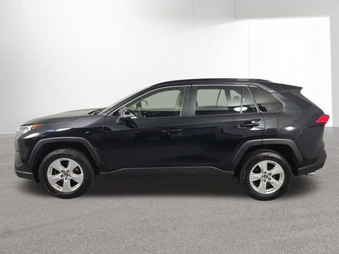 Used 2019 Toyota RAV4 XLE AWD/4WD image 29