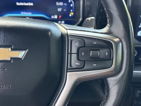 Used 2023 Chevrolet Silverado 1500 LTZ AWD/4WD image 22