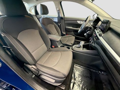 Used 2024 Kia Forte LXS FWD image 15