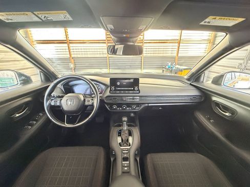 Used 2025 Honda HR-V Sport image 30