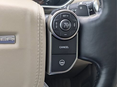 Used 2017 Land Rover Range Rover HSE AWD/4WD image 27