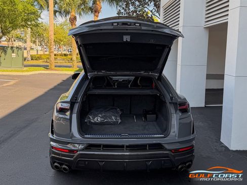 Used 2024 Lamborghini Urus Performante image 41