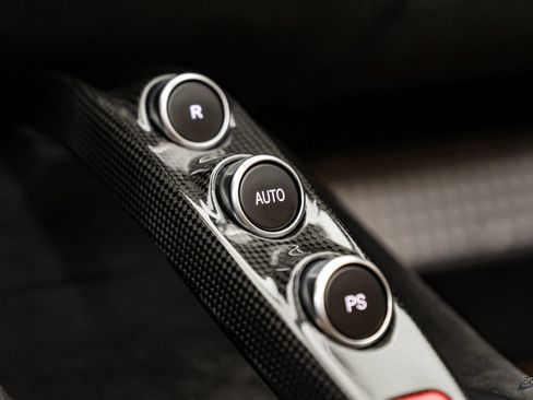 Used 2022 Ferrari 812 GTS RWD image 82