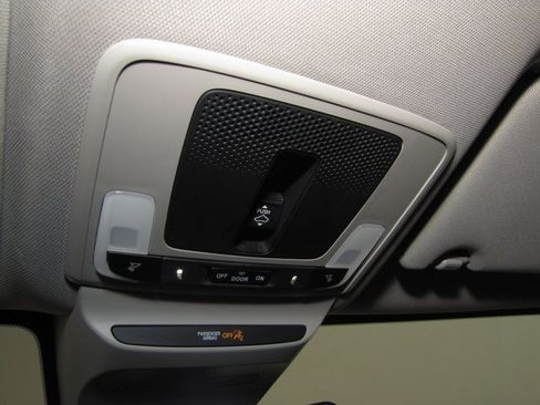 Certified 2024 Honda HR-V EX-L image 8