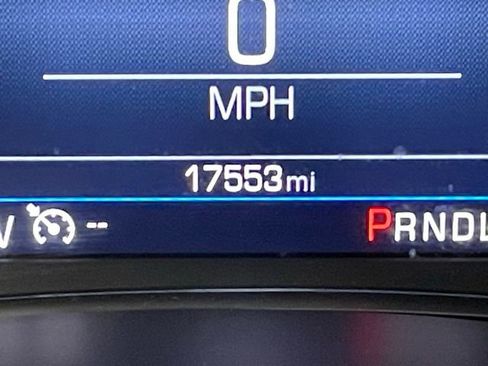 Certified 2023 Chevrolet Equinox LT image 2