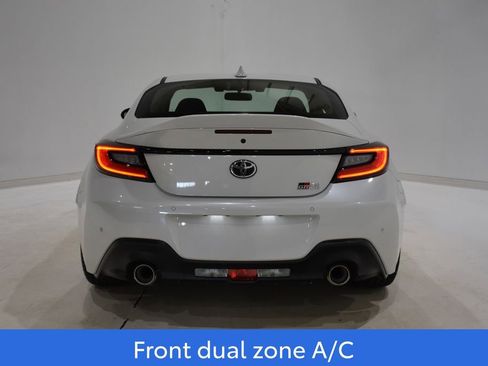 New 2026 Toyota GR86 Premium image 5