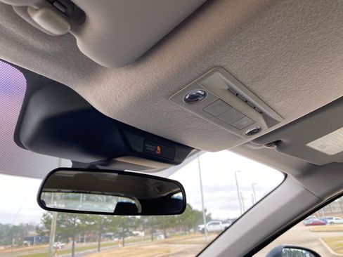 Used 2026 Nissan Kicks S image 25