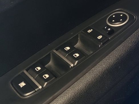 Used 2019 Kia Forte LXS FWD image 27