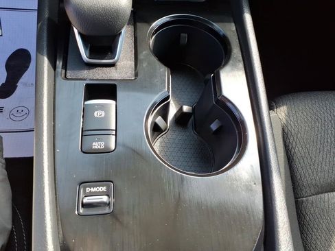 Used 2025 Nissan Rogue SV FWD image 22