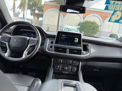 Used 2024 Chevrolet Tahoe Z71 w/ Luxury Package image 22