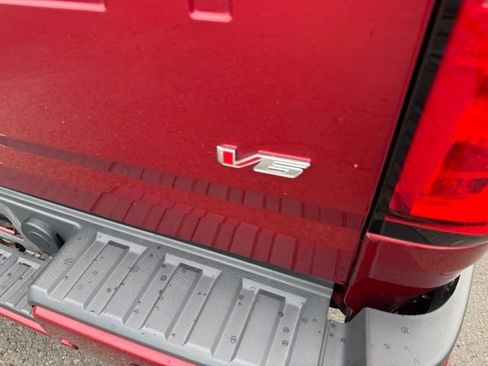 Used 2021 Chevrolet Colorado Z71 AWD/4WD image 11