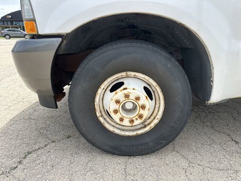 Used 2003 Ford F350 XL RWD image 12