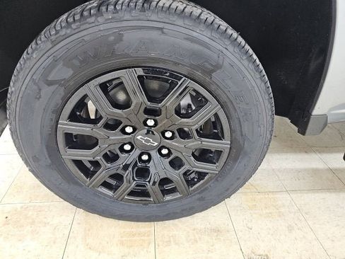 New 2026 Chevrolet Colorado W/T image 16