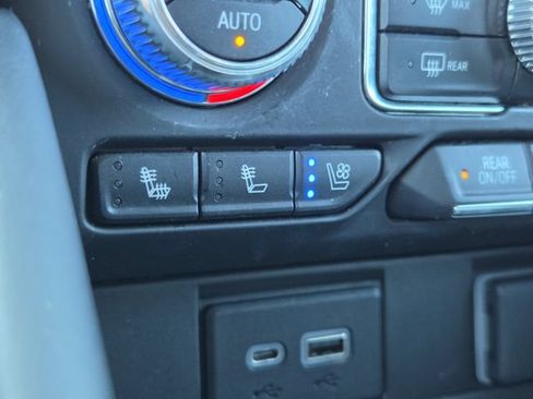 Used 2023 GMC Yukon AT4 w/ AT4 Premium Plus Package AWD/4WD image 24