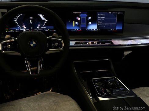 Used 2026 BMW 760i xDrive w/ Executive Package image 16
