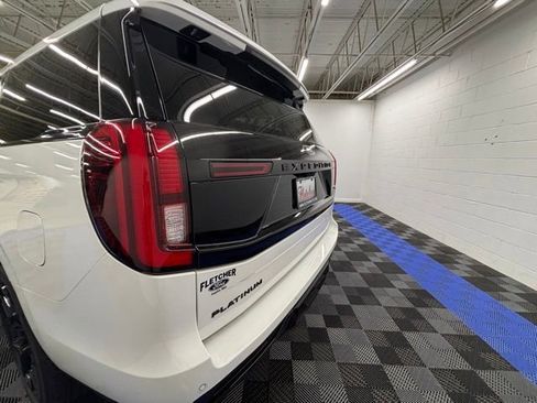 New 2026 Ford Expedition Platinum w/ Stealth Performance Package image 8