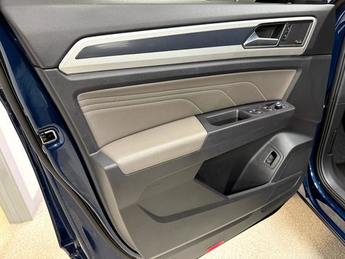 Used 2021 Volkswagen Atlas Cross Sport SEL Premium R-Line image 13