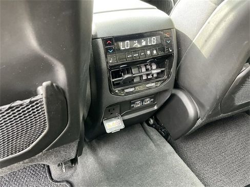 Used 2024 Jeep Grand Cherokee L Summit w/ Advanced Protech Group IV image 22