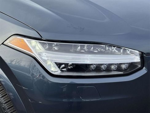 Certified 2024 Volvo XC90 B5 Core w/ Protection Package Premier image 7