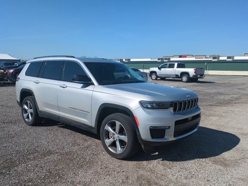 Used 2021 Jeep Grand Cherokee L Limited AWD/4WD image 4