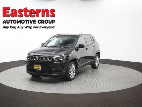 Used 2024 Jeep Compass Latitude AWD/4WD image 53
