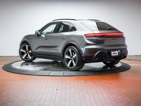 Certified 2025 Porsche Macan 4S Electric image 3