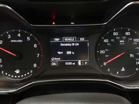 Used 2023 Chevrolet TrailBlazer LT FWD image 28
