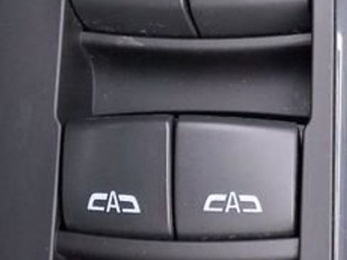 Used 2023 GMC Sierra 1500 Denali Ultimate image 10