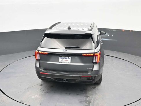 Used 2025 Ford Explorer ST-Line w/ ST-Line Street Pack AWD/4WD image 33