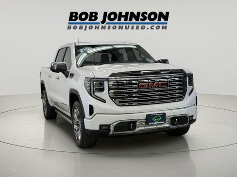 Certified 2023 GMC Sierra 1500 Denali w/ Denali Reserve Package AWD/4WD image 3