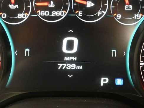 Used 2018 Chevrolet Camaro SS RWD image 39