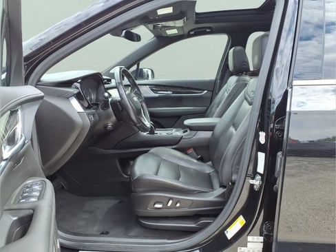 Used 2023 Cadillac XT6 Premium Luxury AWD/4WD image 17