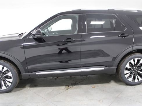 New 2026 Ford Explorer Platinum w/ LUX Leather Package image 5