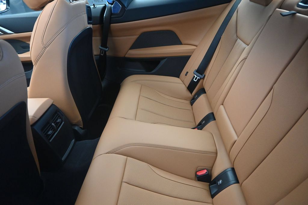 New 2027 BMW 430i Coupe w/ M Sport Package RWD image 15