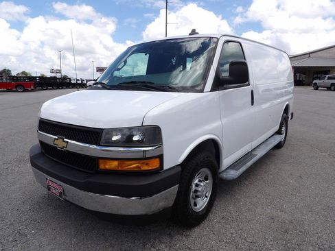 Used 2020 Chevrolet Express 2500 w/ Driver Convenience Package image 58