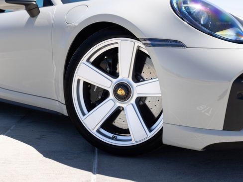 Used 2025 Porsche 911 Turbo S AWD/4WD image 11