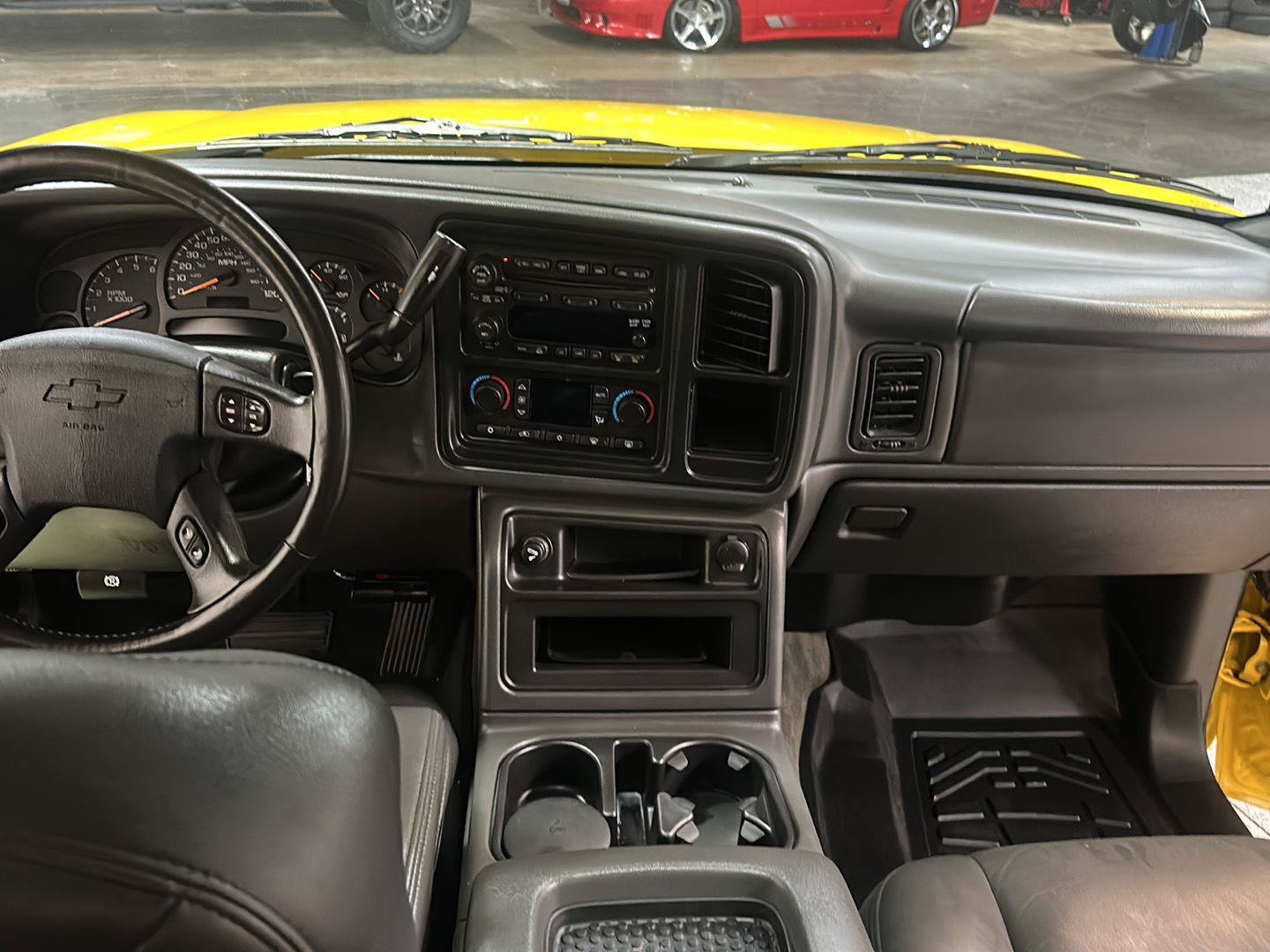 Used 2005 Chevrolet Silverado 1500 LT w/ Light Duty Power Package AWD/4WD image 24
