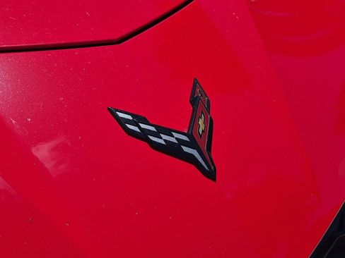 Used 2021 Chevrolet Corvette Stingray Coupe w/ 1LT RWD image 5