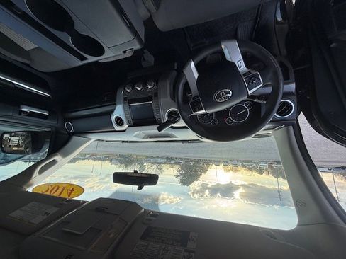 Used 2014 Toyota Tundra SR5 image 7