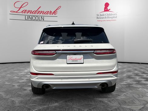 Certified 2022 Lincoln Corsair AWD w/ Premium Package image 4