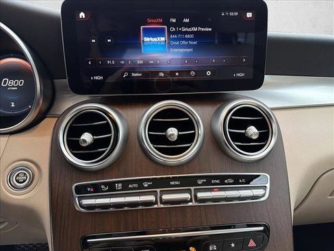 Used 2022 Mercedes-Benz GLC 300 4MATIC image 18