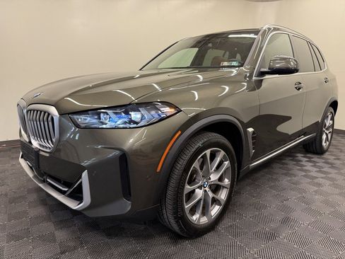 Used 2024 BMW X5 xDrive40i w/ Premium Package AWD/4WD image 1