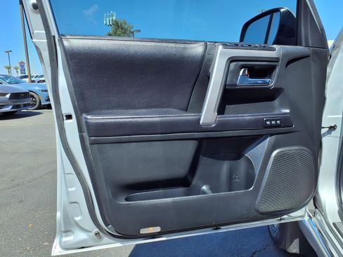Used 2019 Toyota 4Runner Limited AWD/4WD image 20