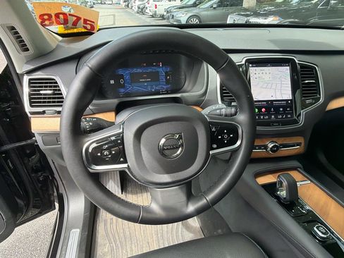 Used 2025 Volvo XC90 T8 Plus w/ Protection Package Premier AWD/4WD image 27